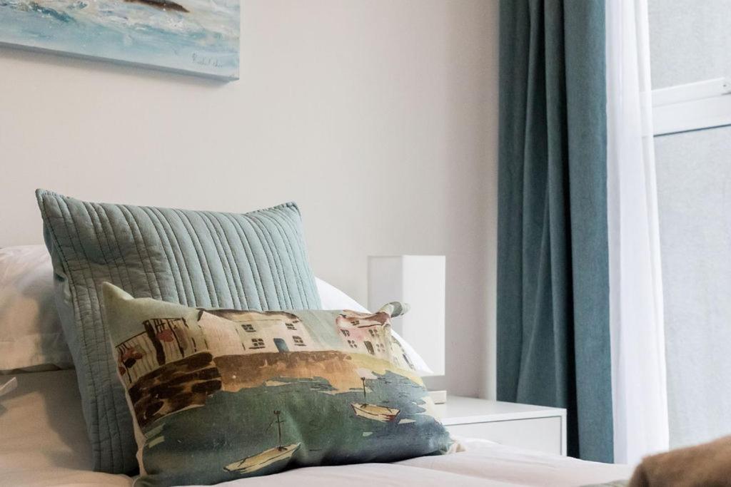 Stylish Town Centre Apartment, W Parking, Nr Beach Bournemouth Eksteriør billede
